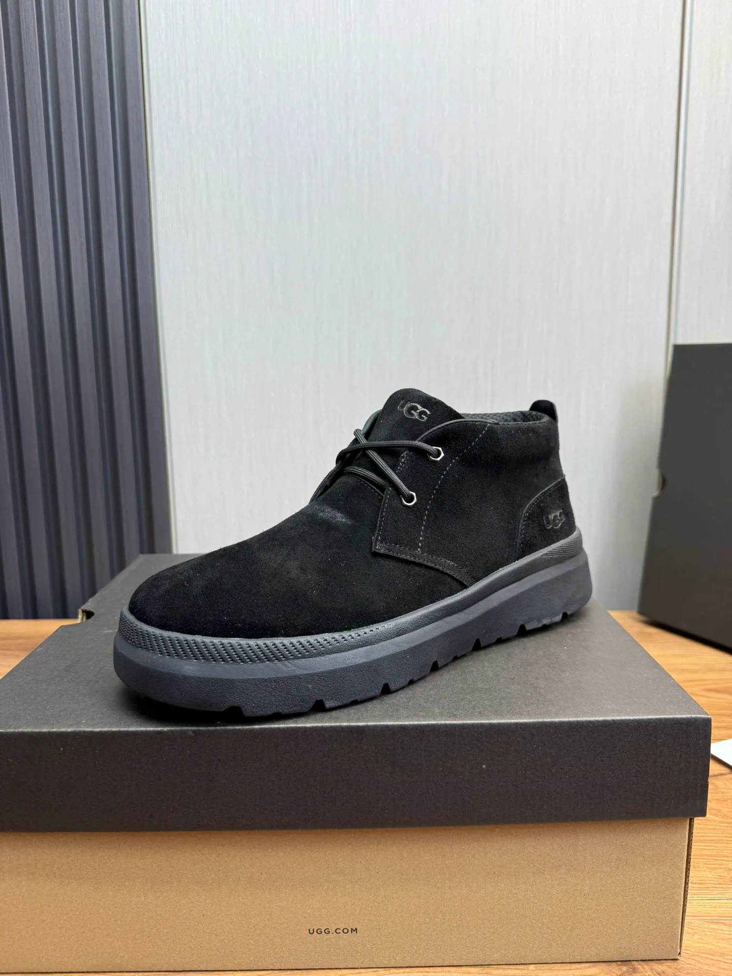 Men's shoes 💰480💰 [UGG] Hot winter warm boots 🐑Purely hand-stitched! Simple and stylish design, frosted cowhide➕Comfortable and warm wool➕UGG original outsole‼ ️Soft and comfortable to wear, good warmth retention, and excellent foot feel. Regular size 41-47